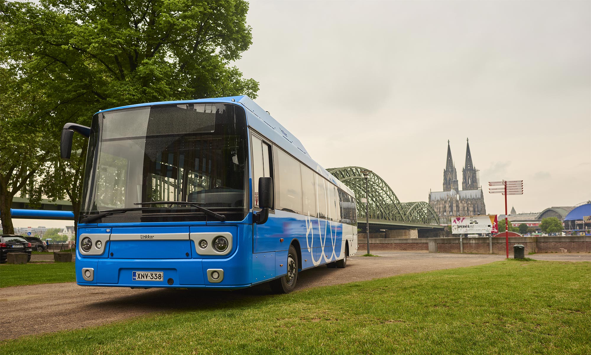 Linkker 12plus mit Kölner Dom